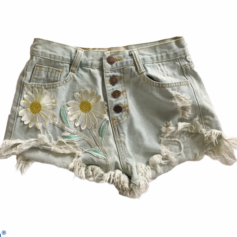 I.MADELINE hippie festival retro Daisy patches denim distressed shorts Small